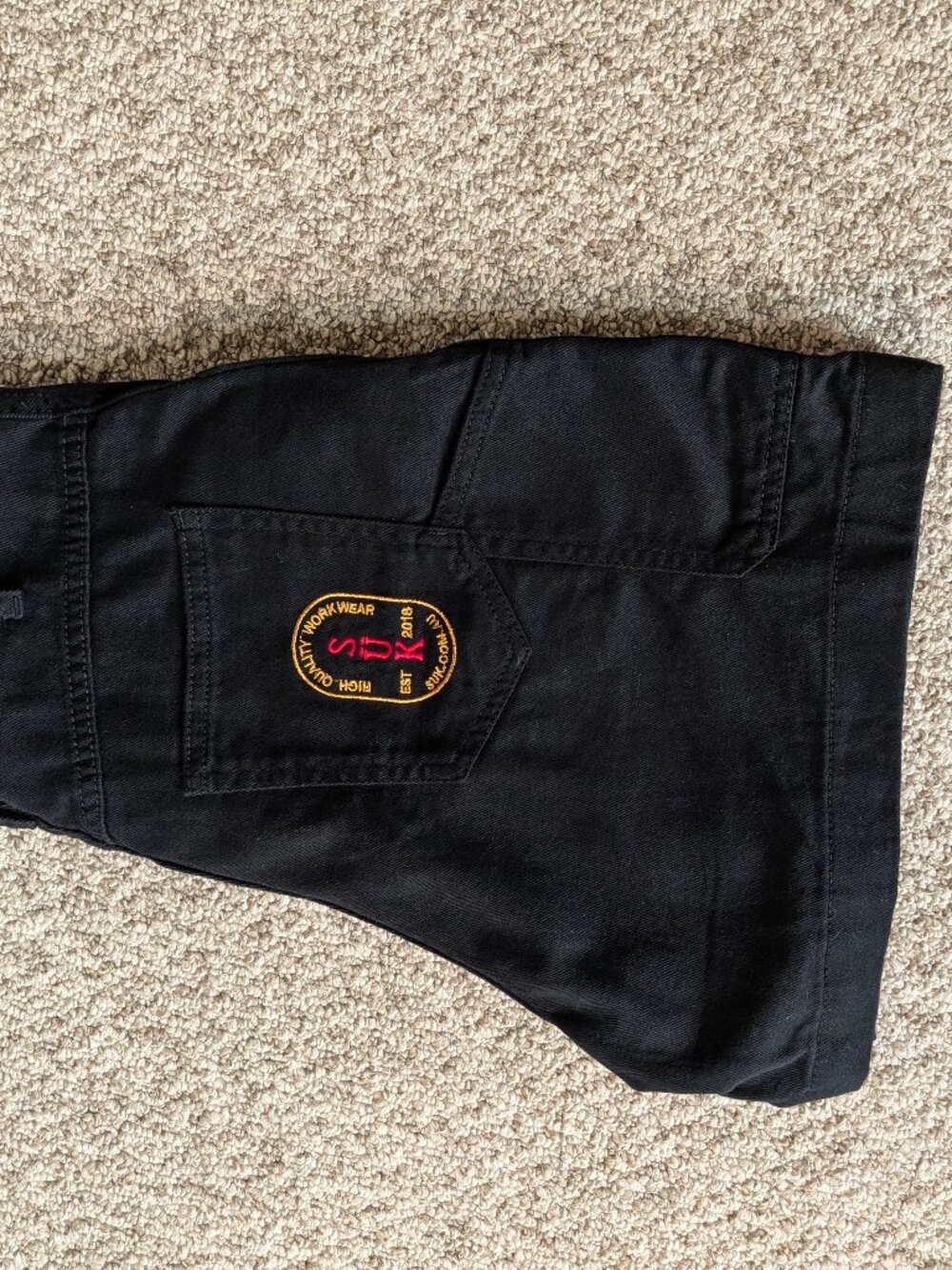 Black high-waisted shorts with waist cinch - Picture 8 of 8
